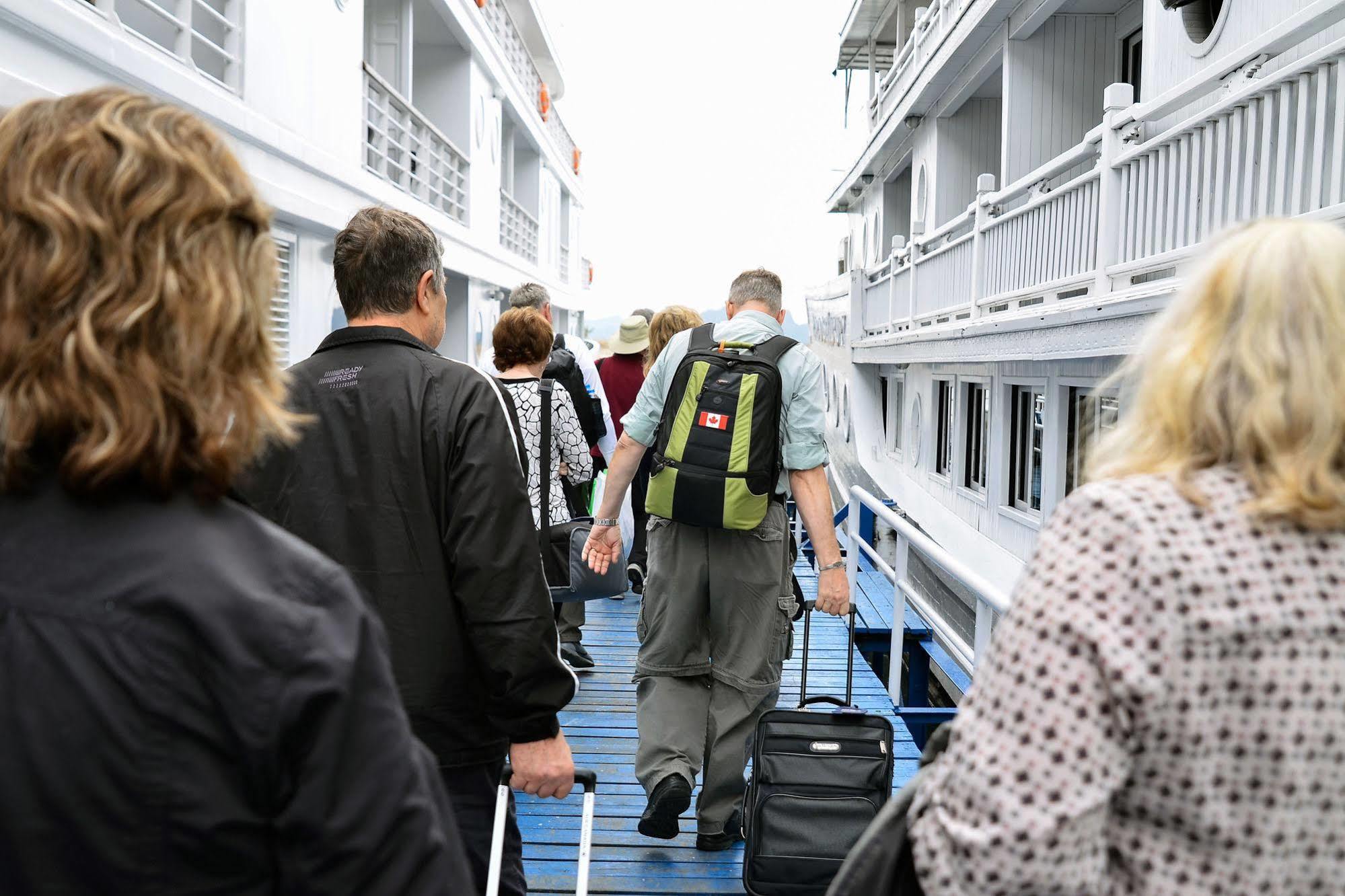 Paradise Elegance Cruise Halong Ha Long Exterior foto